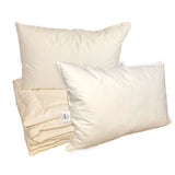 Dubbelt täcke och två kuddar med gåsdun och fjädrar