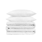 Dubbelt täcke och två kuddar med gåsdun och fjädrar